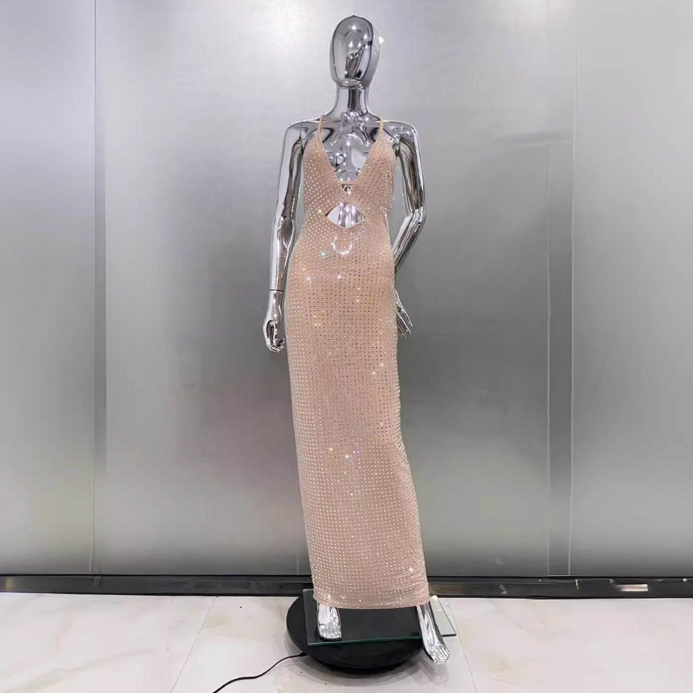 Amoi Shiny Rhinestone Sexy Cutout Halter Sheath Dress Fashion Hot Party Dress